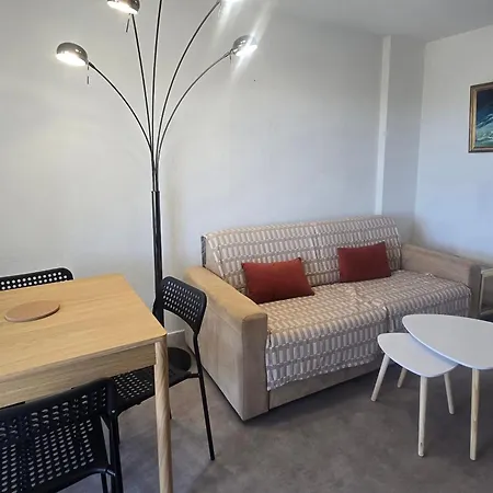 For 4 With Pool 350m From Fréjus