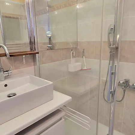 For 4 With Pool 350m From Apartament *